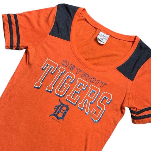 Baseball Detroit Tigers V Neck Orange Tee Medium - Picture 1 of 7